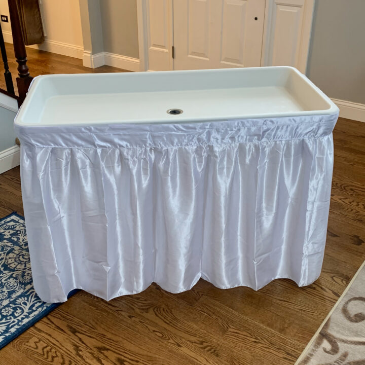 White fill and chill table for rent